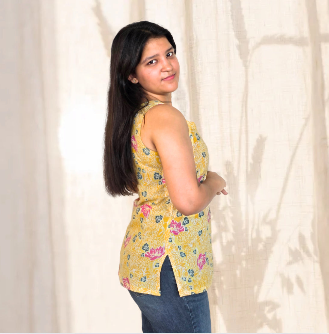 Surajmukhi – Summer Bloom Sleeveless Kurti